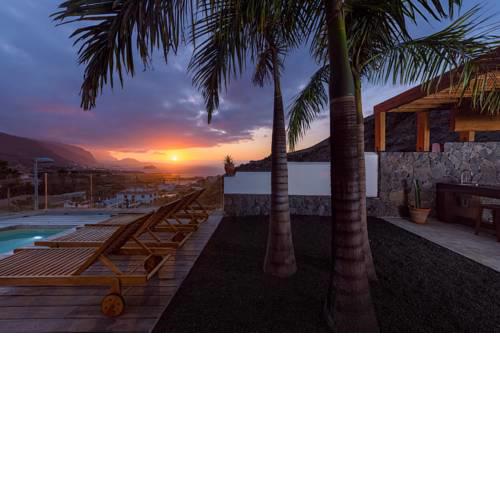 Superior A: private pool & concierge