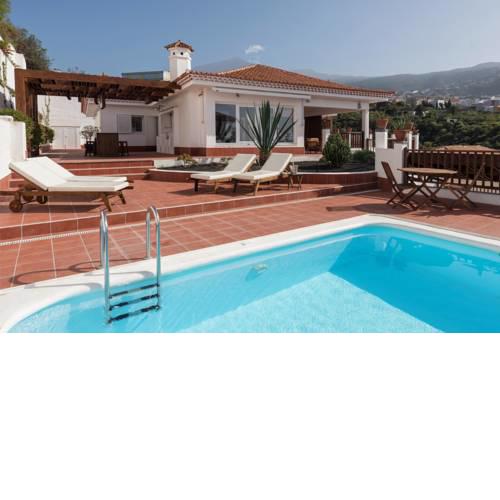 Superior G: private pool & concierge