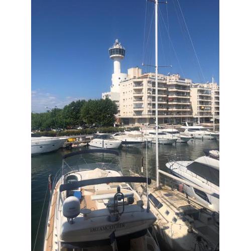 Sur la marina