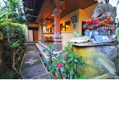Suwar Bungalows