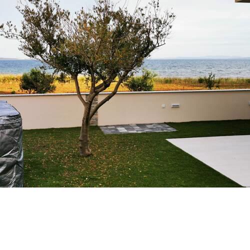 Swanky Holiday Home in Privlaka near Sea Beach