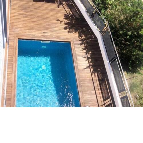 Swarovski lujosa casa con piscina en calella