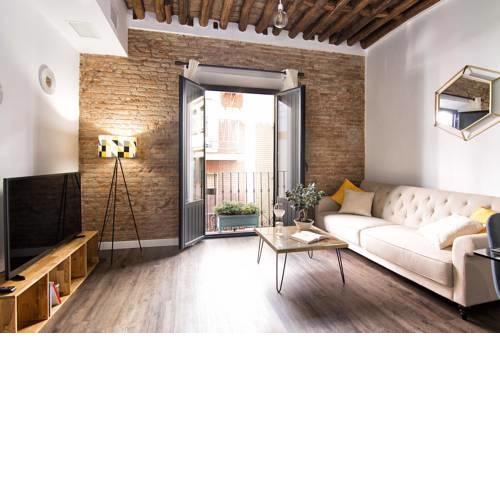 Sweet & Trendy nest in Granada Center for 6