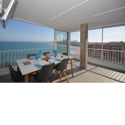 Tahiti 10H ref 217 ap 6 pers, planta 10, 3 dormitorios, 2 baños, aire acondicionado, wifi, aparcamiento, primera linea