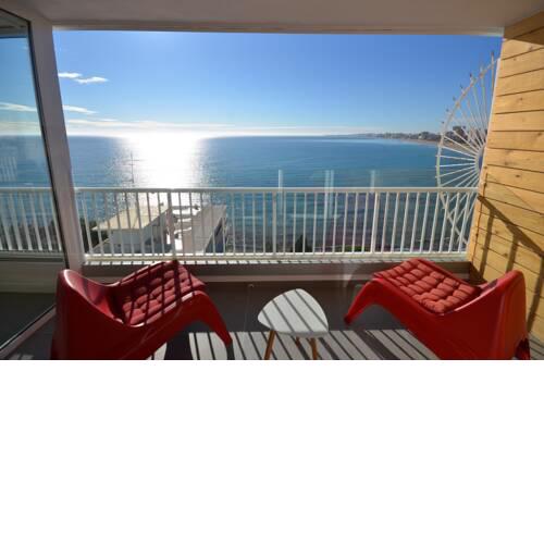 Tahiti 11 F ref 218 ap 6 pers, planta 10, 3 dormitorios, 2 banos, aire acondicionado, wifi, aparcamiento, primera linea