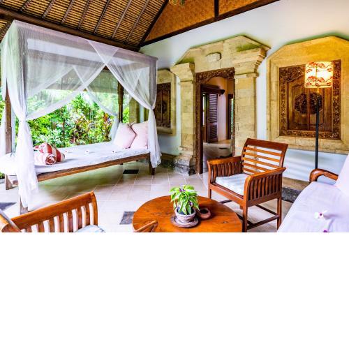 Taman Selini Wahana Beach Resort