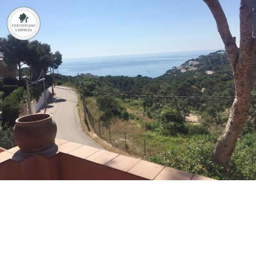 Tamariu Holiday Home Sleeps 6 with Pool