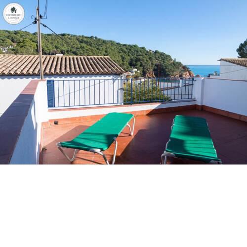 Tamariu Holiday Home Sleeps 8