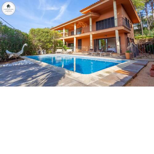 Tamariu Villa Sleeps 10 Pool WiFi