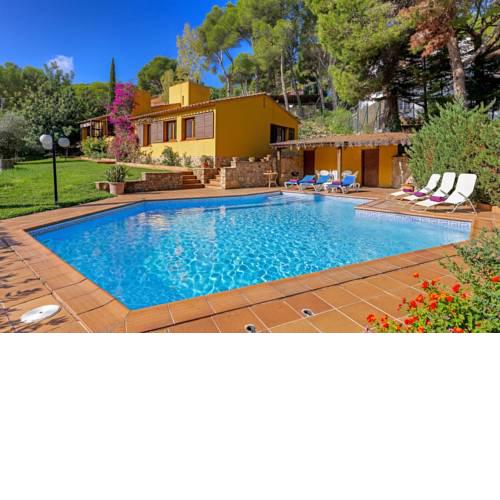 Tamariu Villa Sleeps 11 with Pool