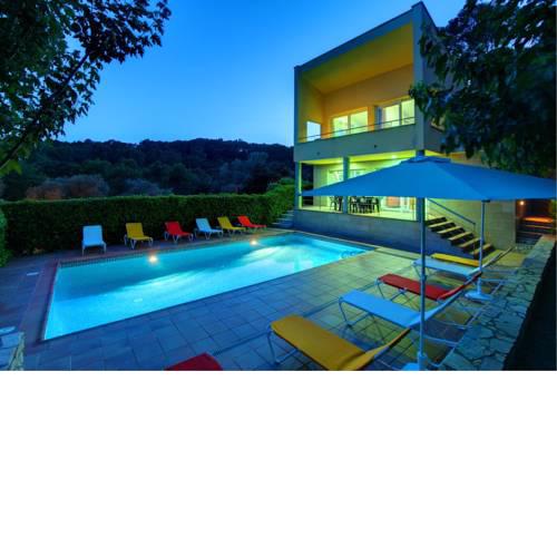 Tamariu Villa Sleeps 12