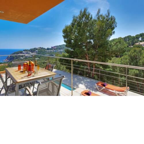 Tamariu Villa Sleeps 16 with Pool and WiFi