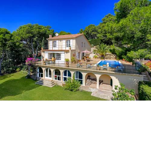 Tamariu Villa Sleeps 6 with Pool