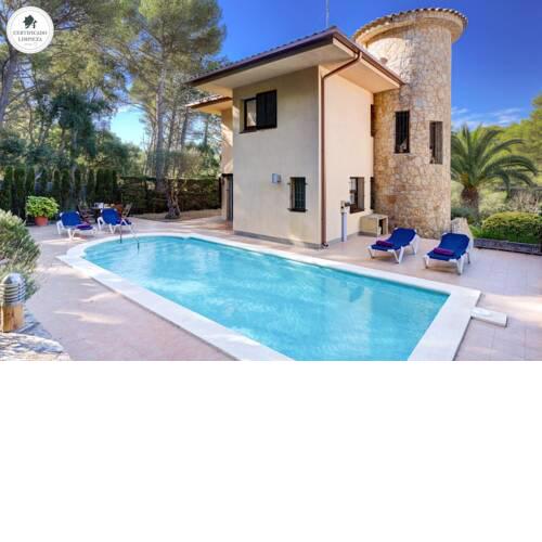 Tamariu Villa Sleeps 7 Pool