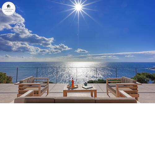 Tamariu Villa Sleeps 8 Pool Air Con WiFi