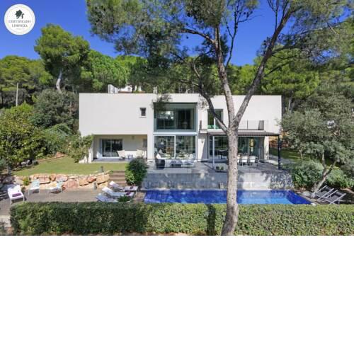 Tamariu Villa Sleeps 8 Pool Air Con WiFi