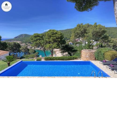 Tamariu Villa Sleeps 8 Pool Air Con WiFi