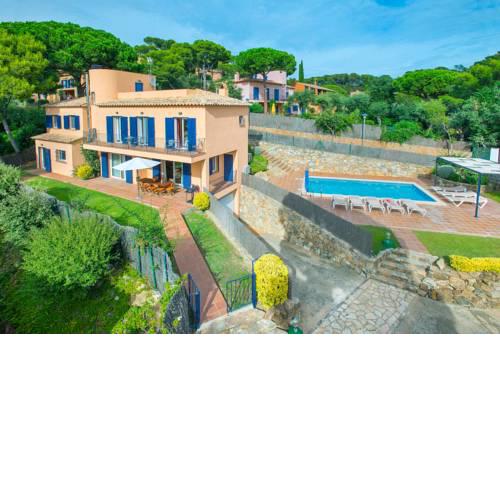 Tamariu Villa Sleeps 8 Pool WiFi