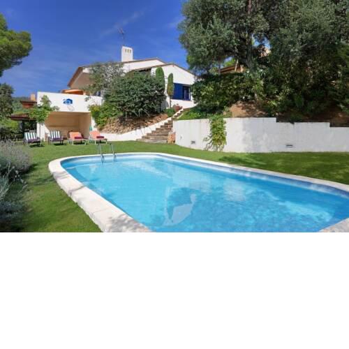 Tamariu Villa Sleeps 8 Pool