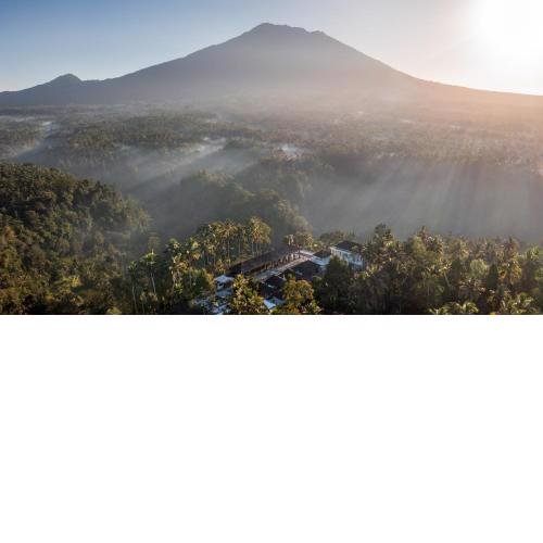 Tapa Agung View