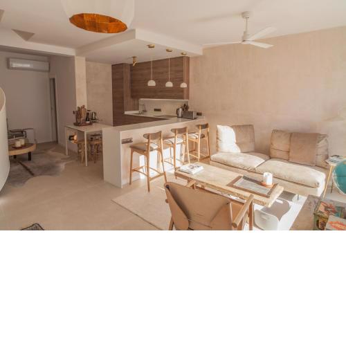 Tarifa Cozy House - Luxurious Townhouse near the Beach