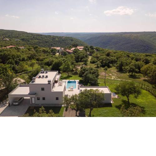 Tasteful villa in Labin with private outdoor pool