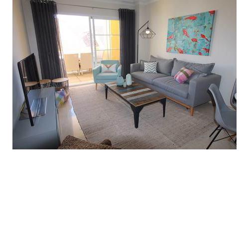 Tastefully Decorated Apartment (PA 5-10)