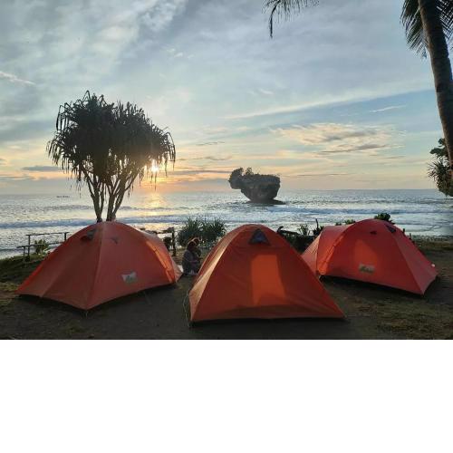 Tenda camping madasari sunrise