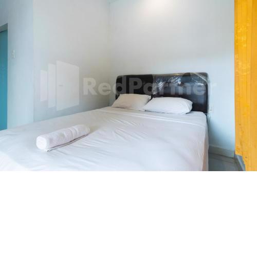 Teratai Guesthouse at RS Adam Malik Medan RedPartner