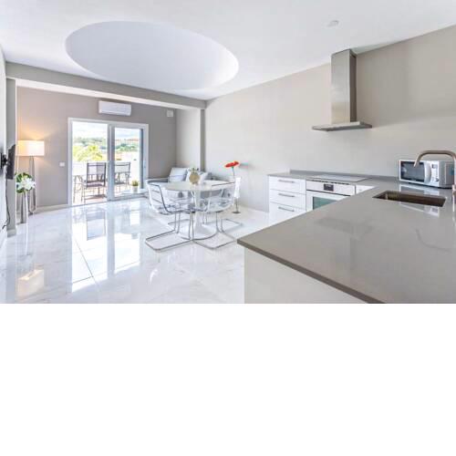 TERRACE MARBELLA BRIGHT MODERN POOLS WIFI GOLF BBQ