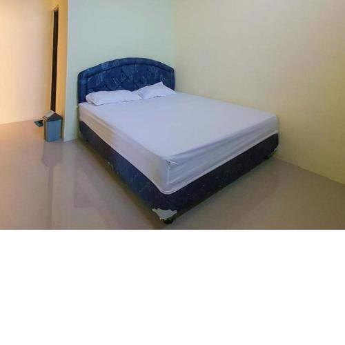 TF Homestay near Alun Alun Caruban
