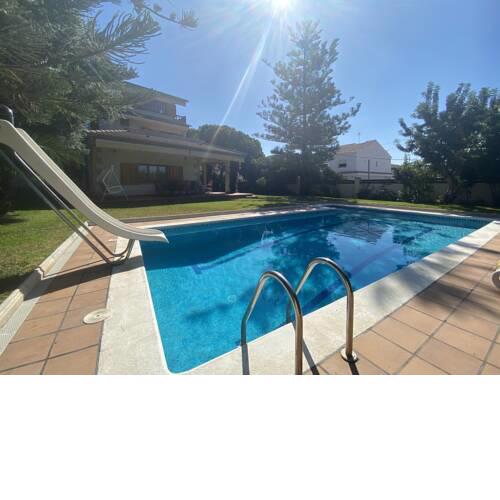 TH64 Villa Creixell for 10 people