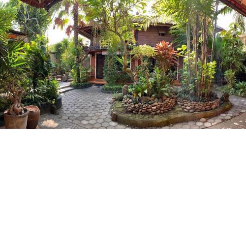 The Arya guest house