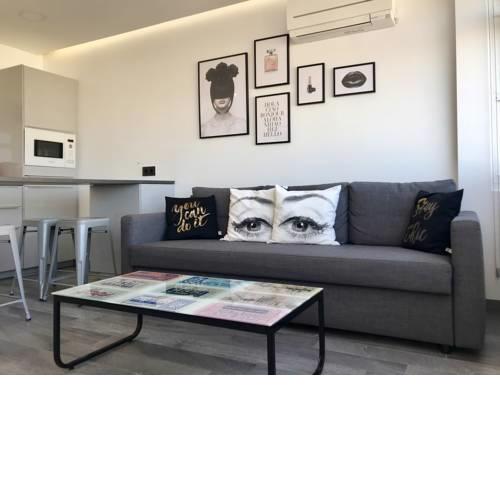 The Black&White Apartment