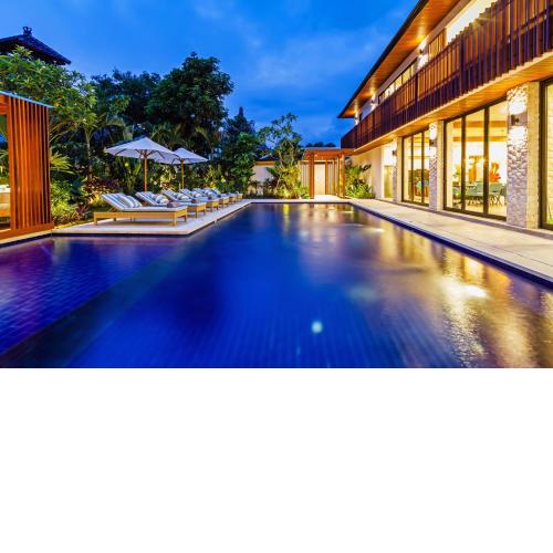THE BOTANICAL 6 BED LUXURY 900 meter from beach