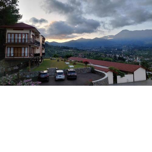 THE EIGHT Villa Bukit Panorama Sanad