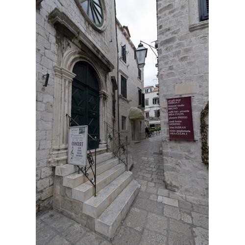 The Grand Cru Boutique