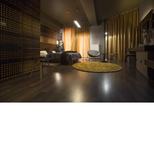 The Invisible Hotel - Golden Treasure
