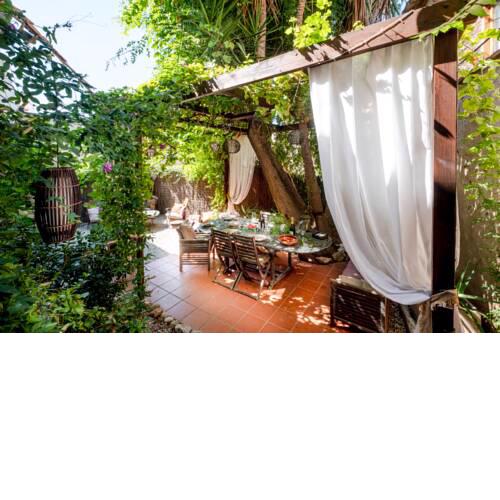 The Little Vine by Hello Apartments Sitges