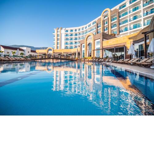 The Lumos Deluxe Resort Hotel & Spa