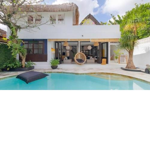 The Munroe Exquisite 3-Bedroom Villa in Seminyak's Center