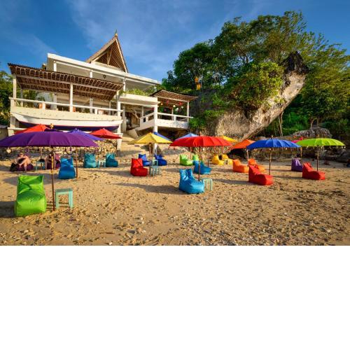 The Point Beach-Front Balangan