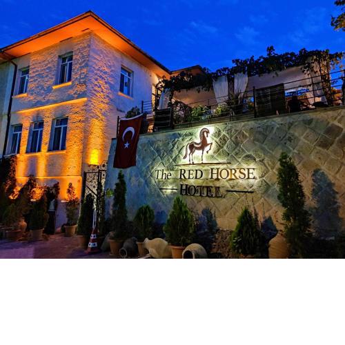 THE RED HORSE HOTEL