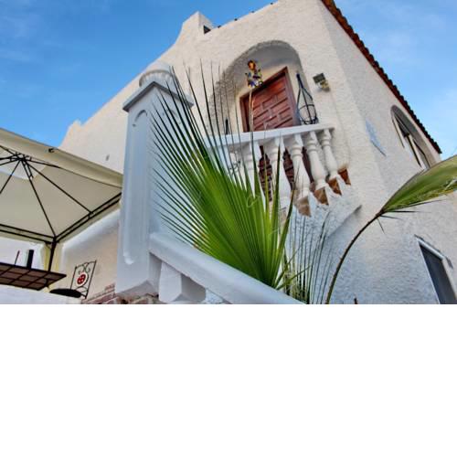 The Riad Azure