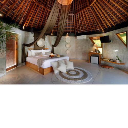 The Sender Pool Suites