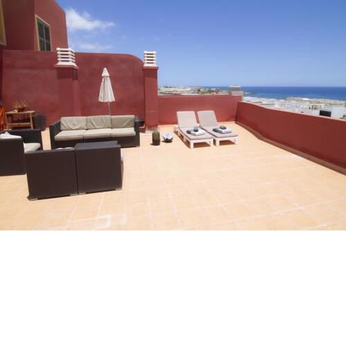THE TERRACE APT - El Medano, Sea views, Wi-Fi, Pool, Parking