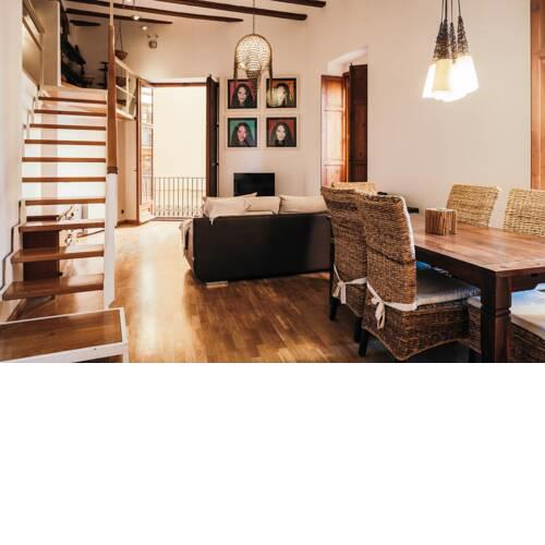 The Torres de Quart Apartment