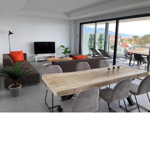 The View - Luxury Vacation Apartment 1