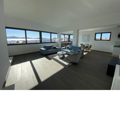 The View Luxury Residence with Pool