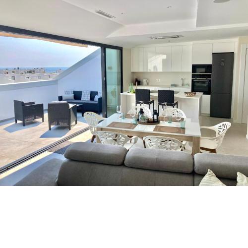 The View Luxury Vacation Penthouse 2